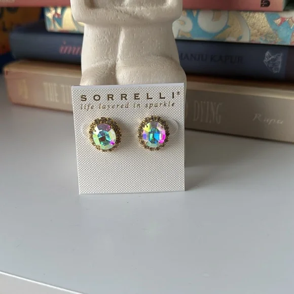 Sorrelli Halo Crystal Stud Earrings AURORA BOREALIS sparkly! NWT - Picture 1 of 5